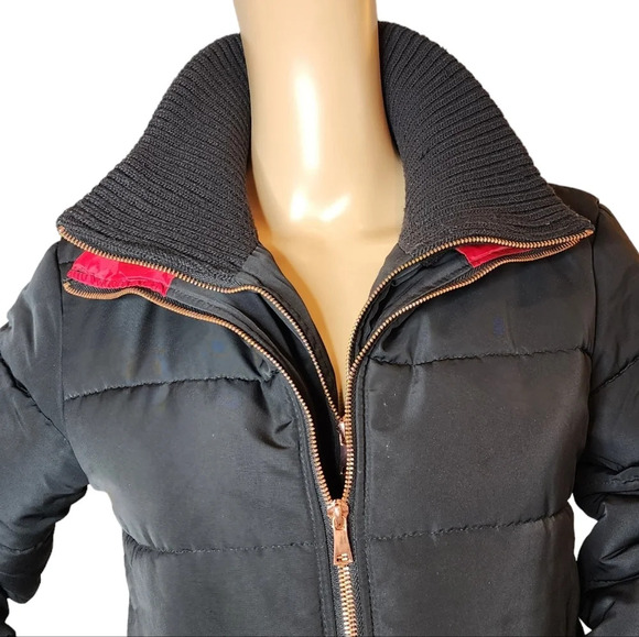 Guess Black puffy coat. Women's size small. - Picture 5 of 16